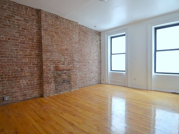 4th image of 650 10th Ave APT 3R