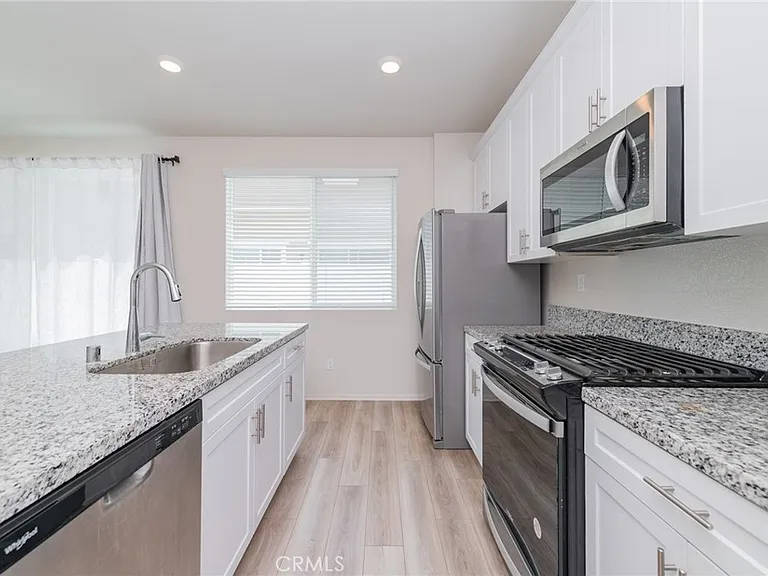 40277 Birchfield Dr — Photo 11