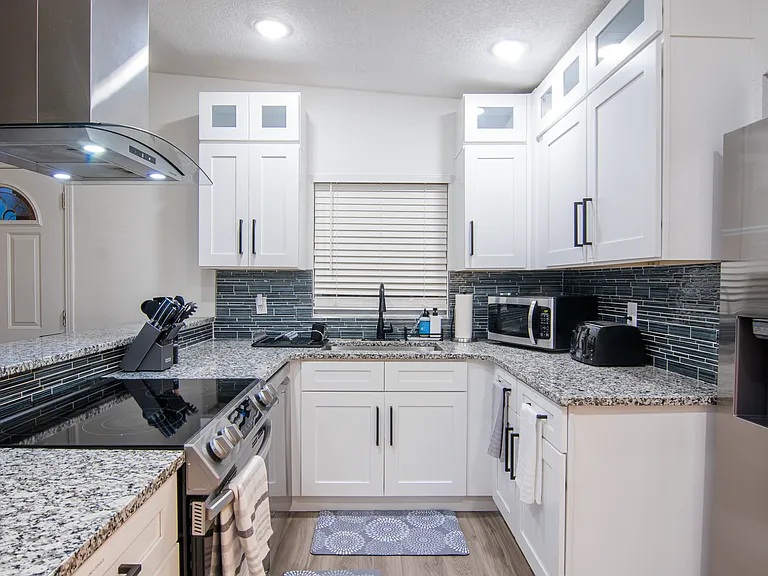 3811 Hargill Dr — Photo 12