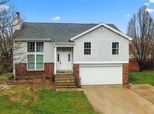 804 Woolwick Ct, Saint Charles, MO