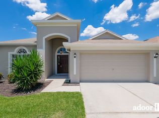 4906 Pennecott Way, Wesley Chapel, FL 33544