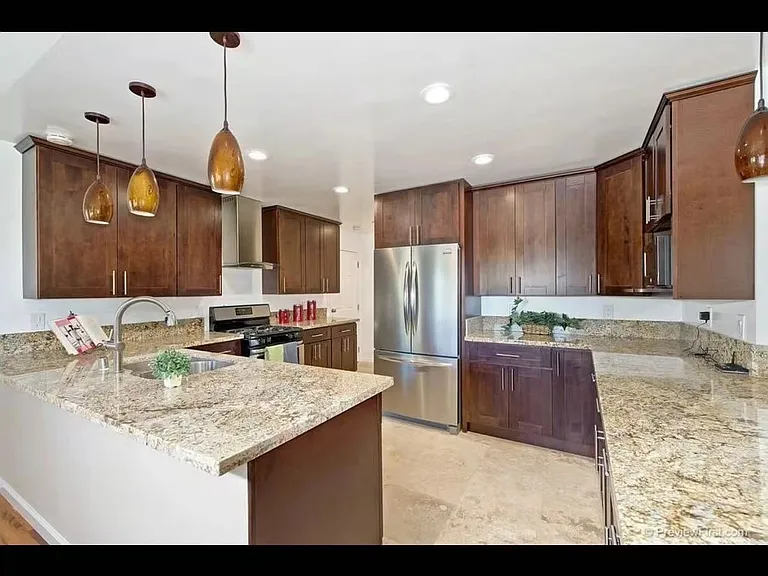746 Carlow Way — Photo 8