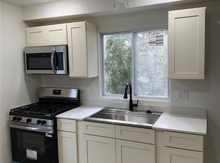 10357 Lord Dr, Saint Louis, MO 63136