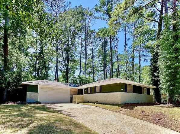 819 Briarwood Dr, Jackson, MS 39211