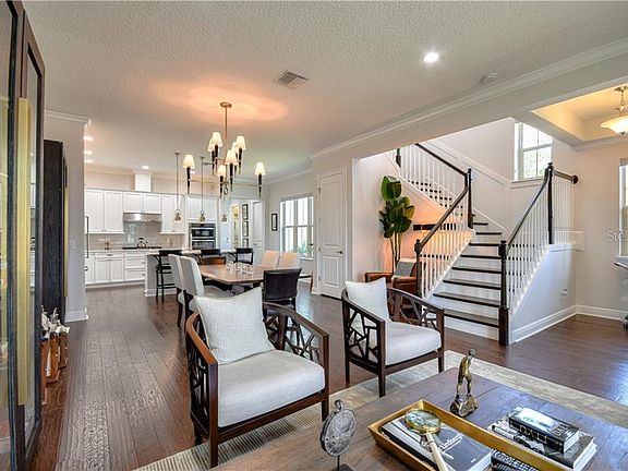 5th image of 8806 Bismarck Palm Dr