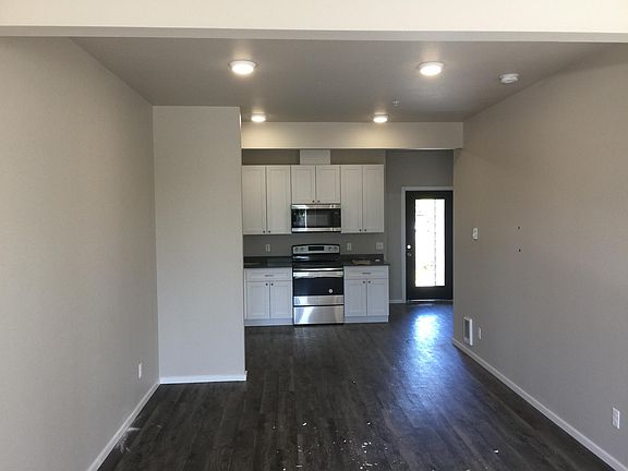 5th image of 2345 S State St Unit 203