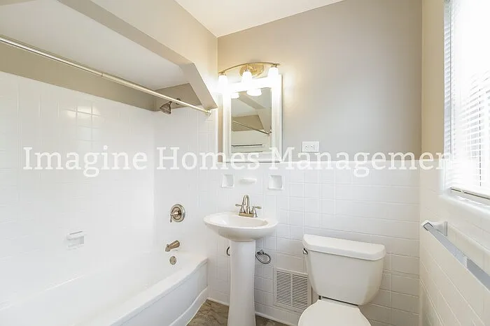 8587 Kenwood Rd — Photo 10