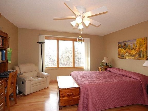 Large Master bedroom has a walkin closet.