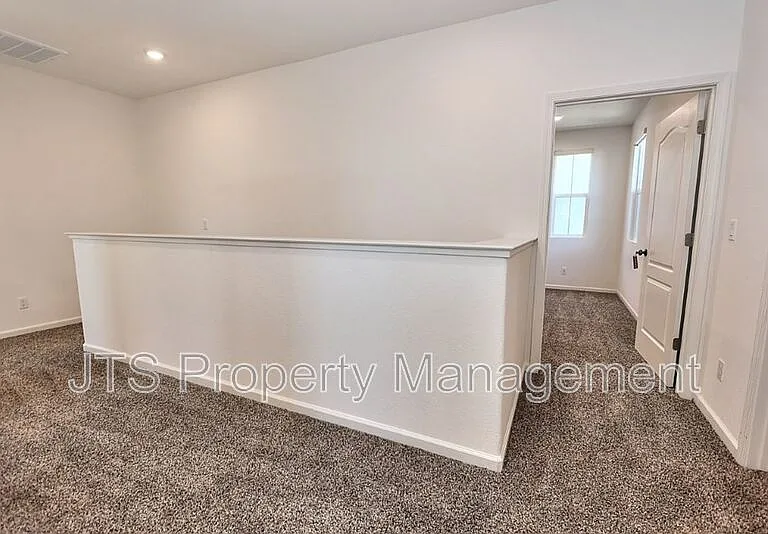 3217 Sunny Gate Ln — Photo 49