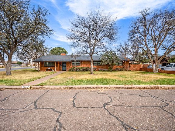 5th image of 2610 Lockheed Dr