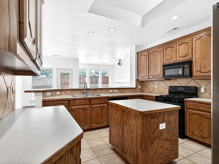 4841 Jodi Dr — Photo 9