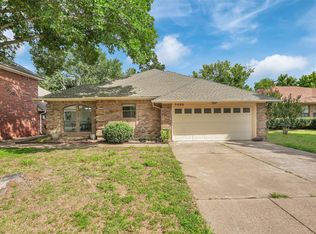 5606 Polo Club Dr, Arlington, TX 76017