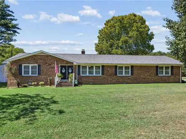 4424 Hickory Fork Rd, Gloucester, VA 23061