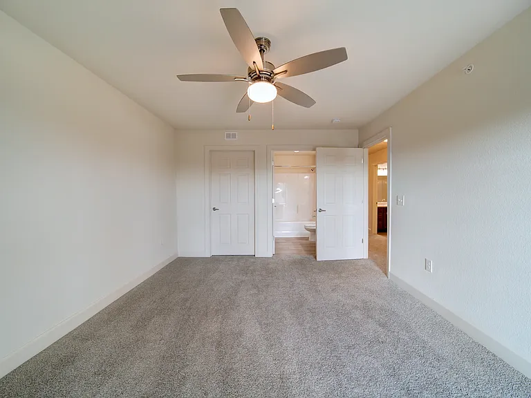 Granite Pointe Apartment Homes — Photo 15