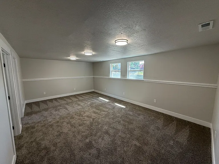 3426 West 5300 South — Photo 4