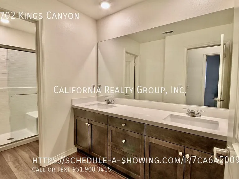 2702 Kings Canyon Dr — Photo 7