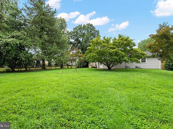 5th image of 8107 Ashboro Dr