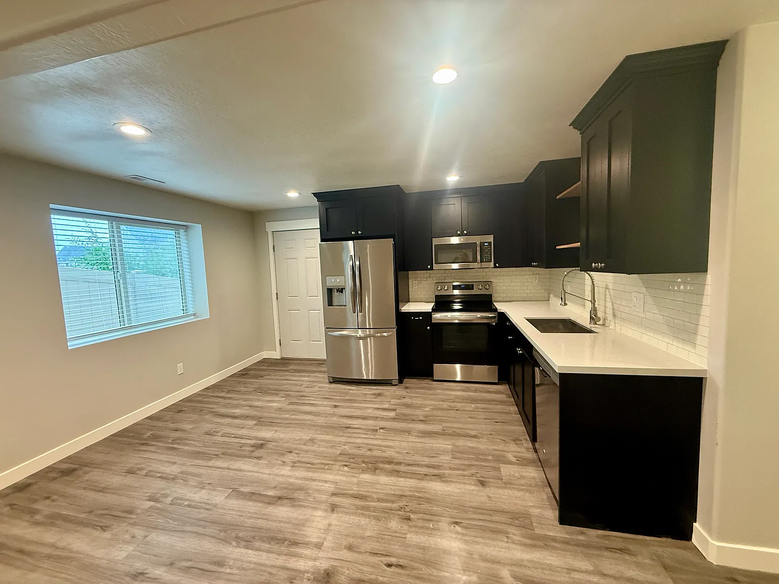 1 bed, 1300 sqft, $750 — Photo 2