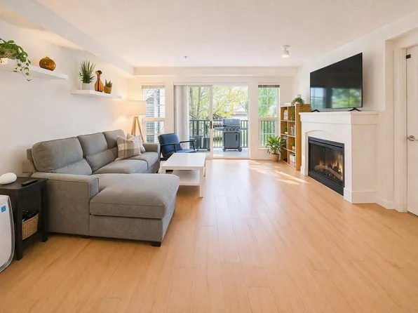 2958 Silver Springs Blvd #208, Coquitlam, BC V3E 3R9
