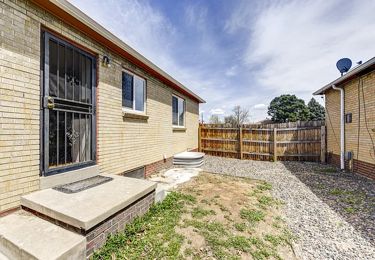 3205 Glencoe St — Photo 22