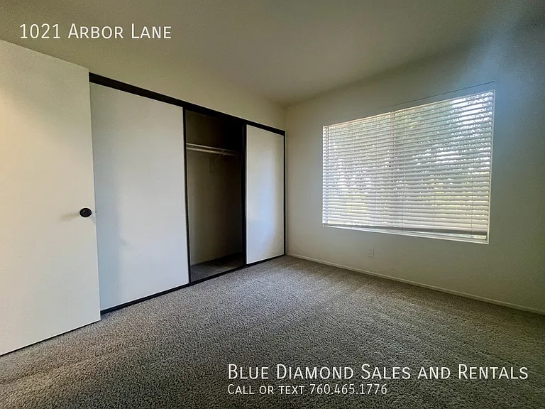 1021 Arbor Ln — Photo 16