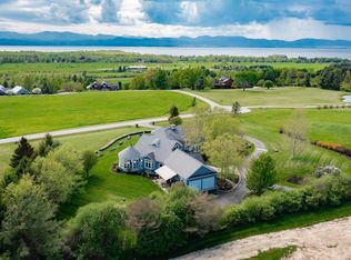 400 Crosswind Rd, Charlotte, VT 05445