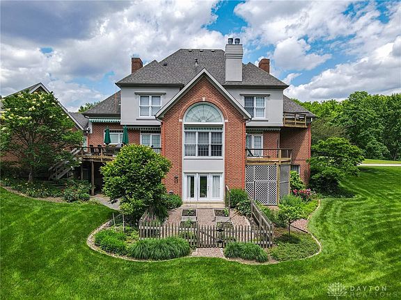 2nd image of 461 Twelve Oaks Trl