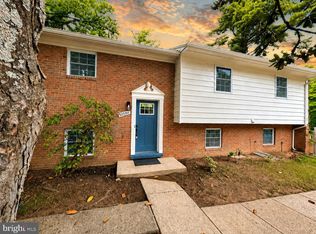 12530 Oakwood Dr, Woodbridge, VA 22192