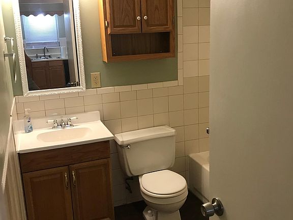 4th image of 10034 Willdan Dr