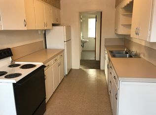 1118 7th St NW APT 4, Salem, OR 97304