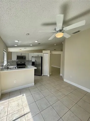 13772 SW 145th Ter — Photo 6