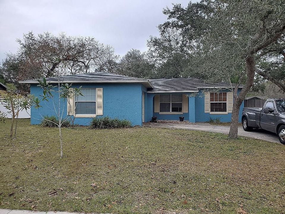 1st image of 322 Hidden Lake Dr