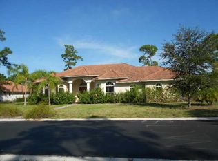 9530 Shadow Ln, Fort Pierce, FL 34951