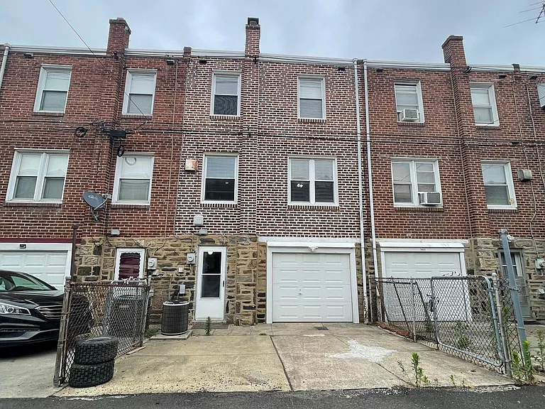 3406 Lansing St — Photo 10