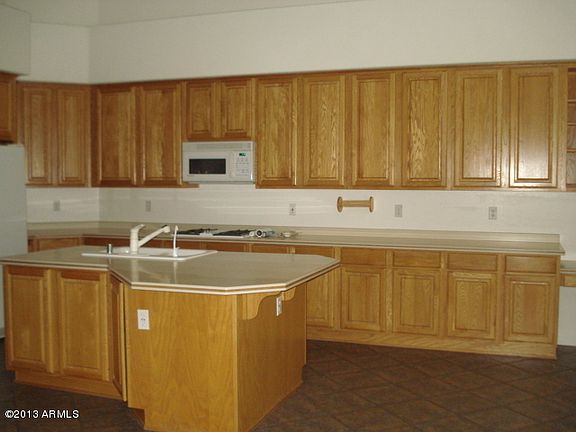 2nd image of 28824 N 49th Pl