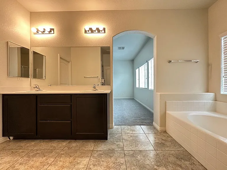 8471 Spirit Vale Ave — Photo 11