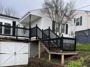 160 Iola Ave, Washington, PA 15301