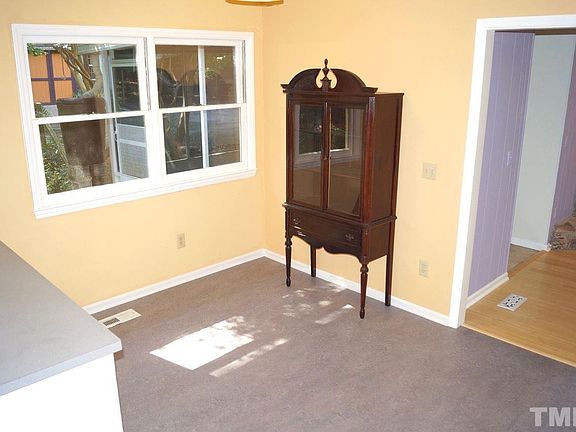 5th image of 7705 Fawn Brook Dr