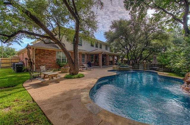 2nd image of 2757 Deep River Cir