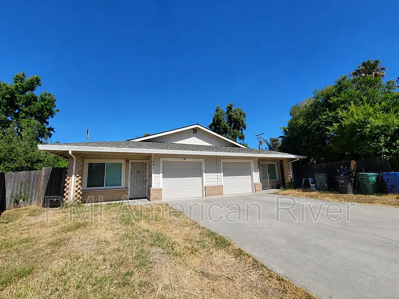 1321 Oak Terrace Ct