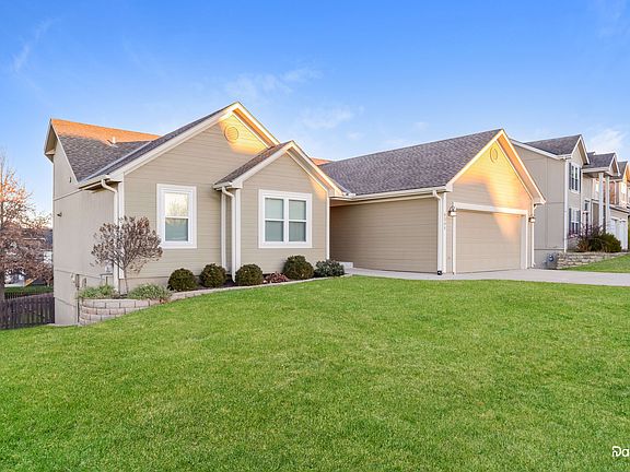 2nd image of 8308 NE 109th Pl