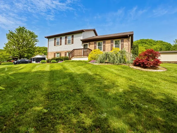 17395 Ashley Hill Cir, Abingdon, VA 24211