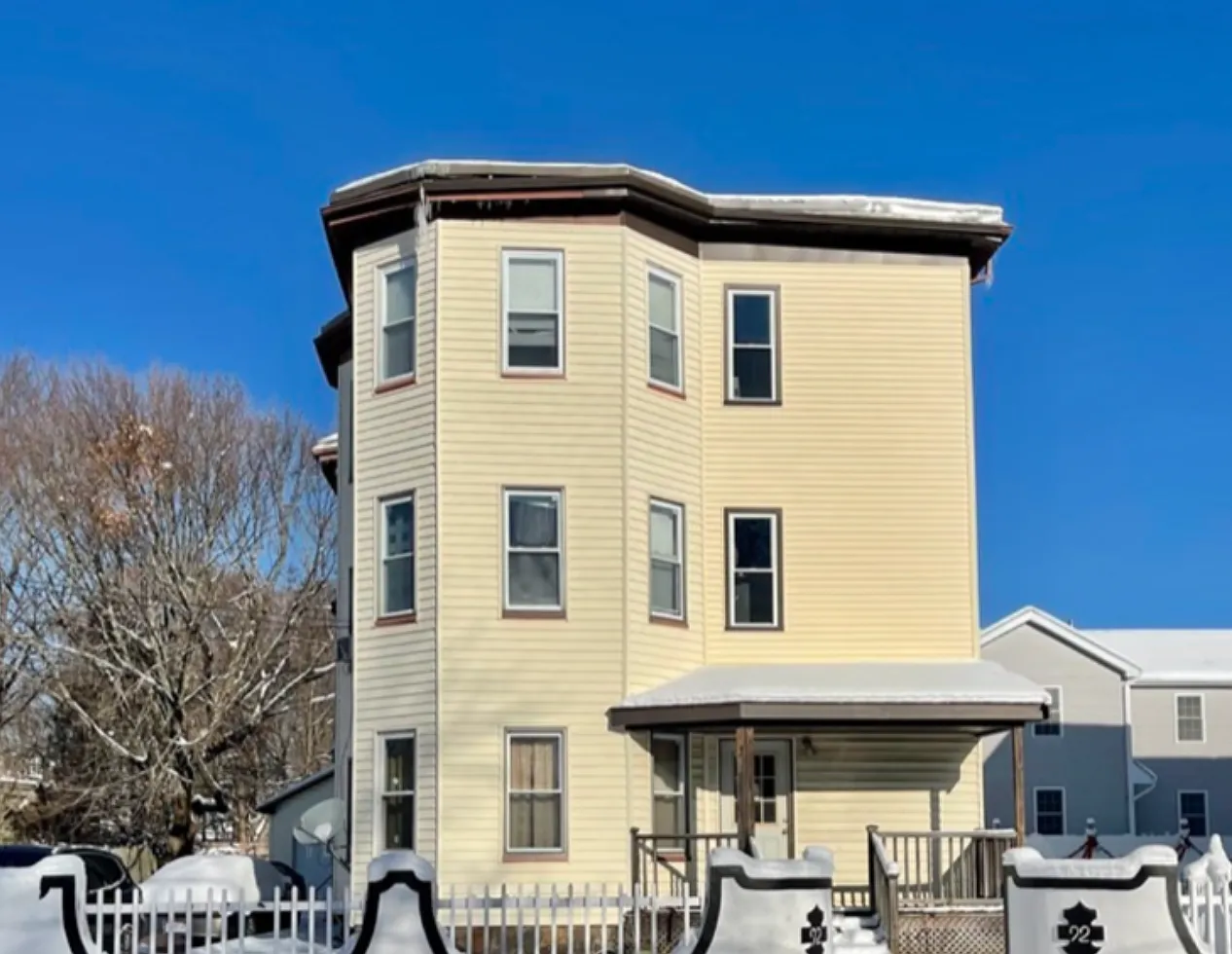 3 bed, 1200 sqft, $2,600 — Photo 1