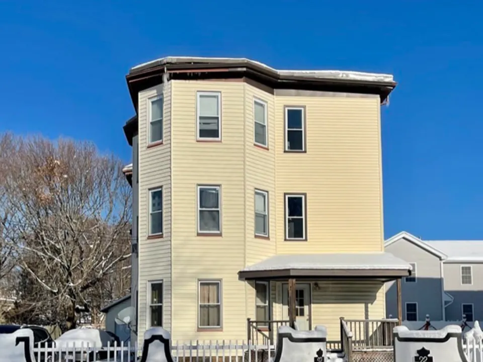 92 Elliot St #1