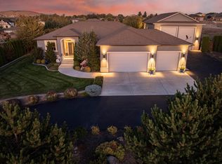 2864 Karlee Dr, Richland, WA 99352
