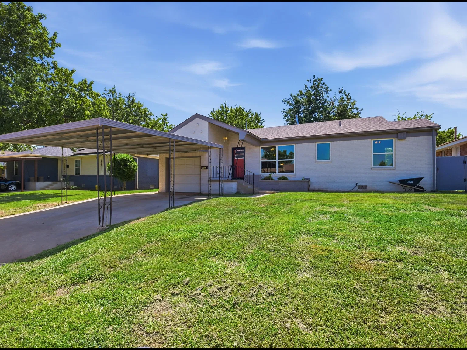 3 bed, 1606 sqft, $1,500 — Photo 1