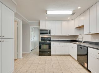 176 Forest Ln, Mabank, TX 75156