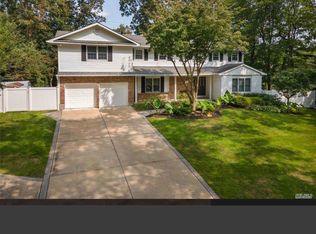 48 Colby Dr, Dix Hills, NY 11746