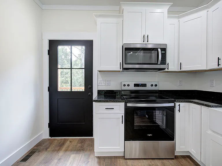 124 Robinhood Dr SE #A — Photo 8