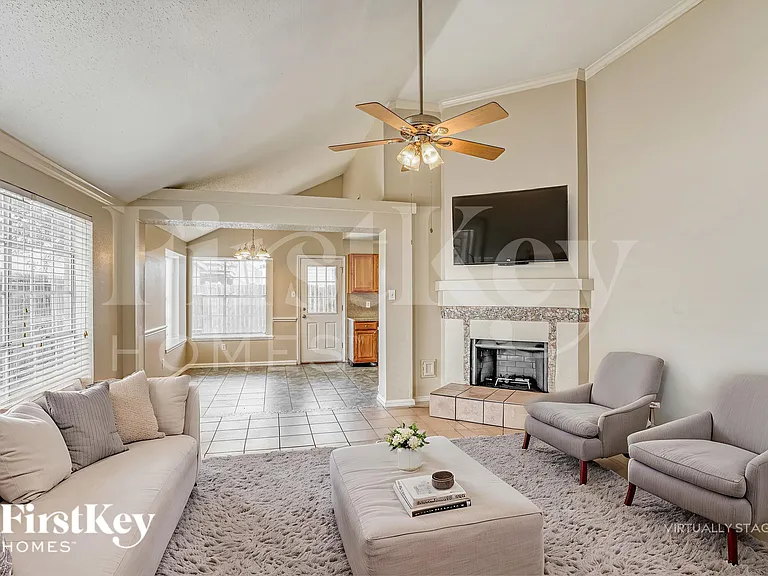 18614 Seaton Dr — Photo 5